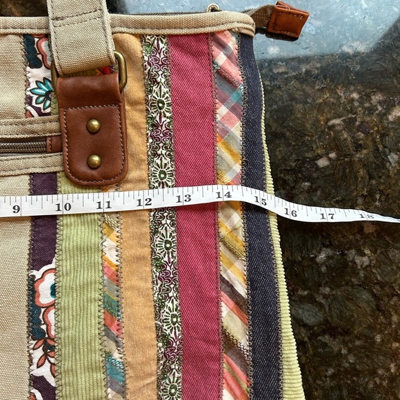 Bongo Y2K patchwork canvas tote. EUC. Boho. Hippie. Pockets and storage. Artsy - Picture 12 of 15
